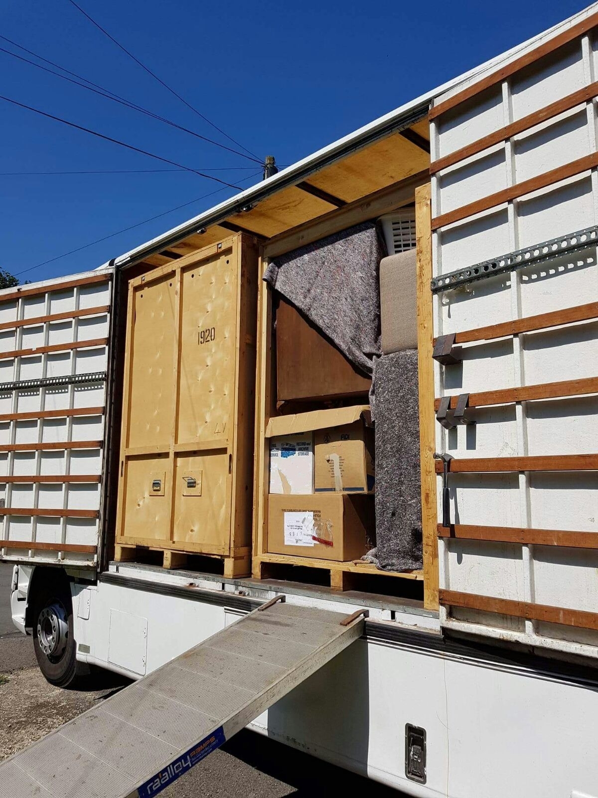 container loading 1